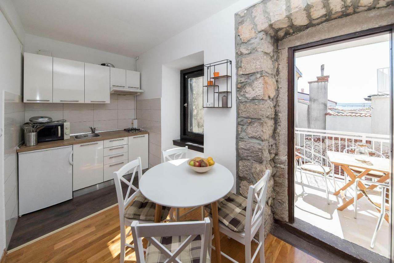 Apartmani Kristina Crikvenica Bagian luar foto