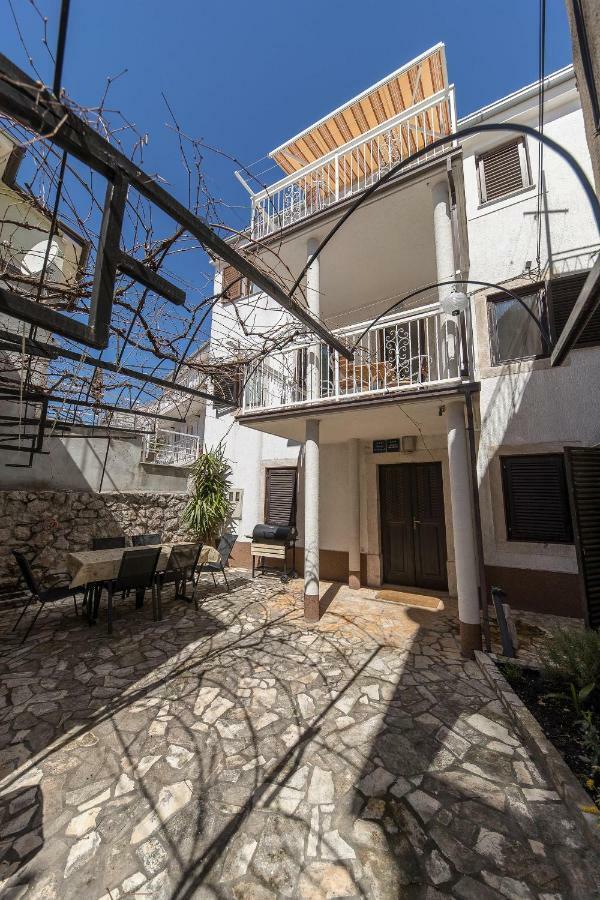 Apartmani Kristina Crikvenica Bagian luar foto